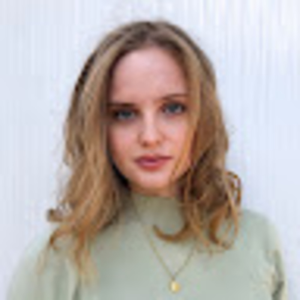 Meet your Posher, Gena